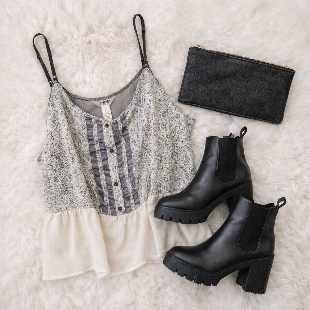 Arizona Jean Company Sheer Cream and Black Lace Peplum Cami Top - Sz XL